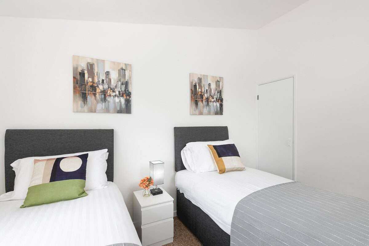 View 2 Bed Stevenage House w/Garden and Parking in SG2 9XL, Stevenage, Hertfordshire, England, United Kingdom 2 Bed Stevenage House w/Garden and Parking in SG2 9XL, Stevenage, Hertfordshire, England, United Kingdom - Property image 10 - VivreStays