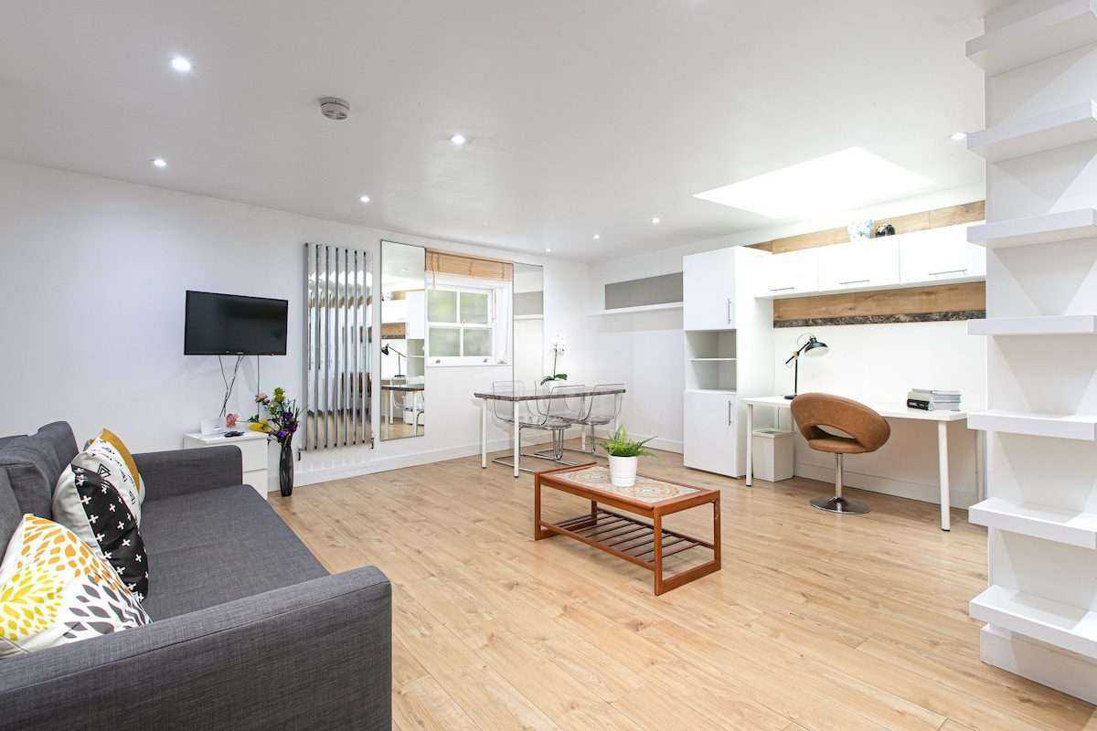 View 1 Bed Kings Cross & St Pancras in 129 King's Cross Road, WC1X 9BJ 1 Bed Kings Cross & St Pancras in 129 King's Cross Road, WC1X 9BJ - Property image 9 - VivreStays