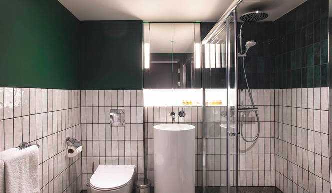 Smart flat in Richmond near Tube Station in TW9 2JY, Richmond, Greater London, England, United Kingdom - Property image 2 - VivreStays