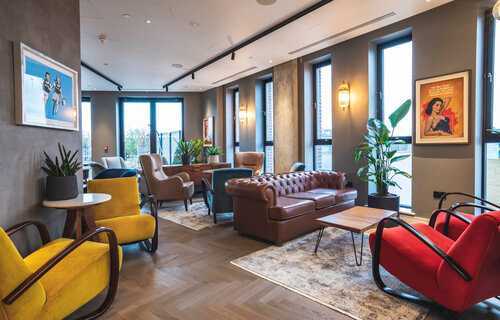 Smart flat in Richmond near Tube Station in TW9 2JY, Richmond, Greater London, England, United Kingdom - Property image 7 - VivreStays