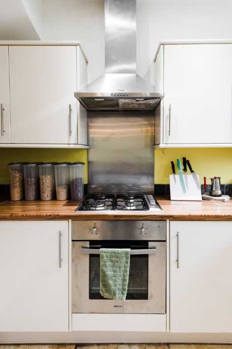 4 bed, 2 bath | Parking | Garden | Wilmot Road N17 in 29 Wilmot Road, N17 6LH - Property image 13 - VivreStays