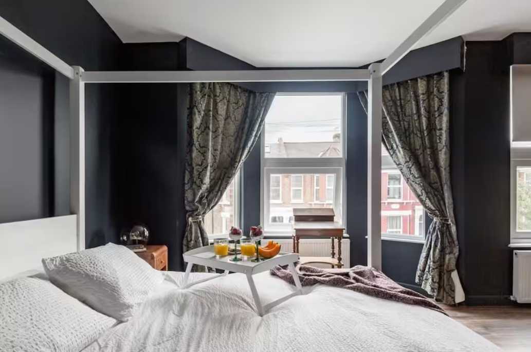 7 bed, 3 bath home | Parking | 2 minutes from Turnpike Lane | Garden + Roof Terrace | Courcy Road N8 in 17 Courcy Road, Haringey, London, N8 0QH, United Kingdom - Property image 3 - VivreStays