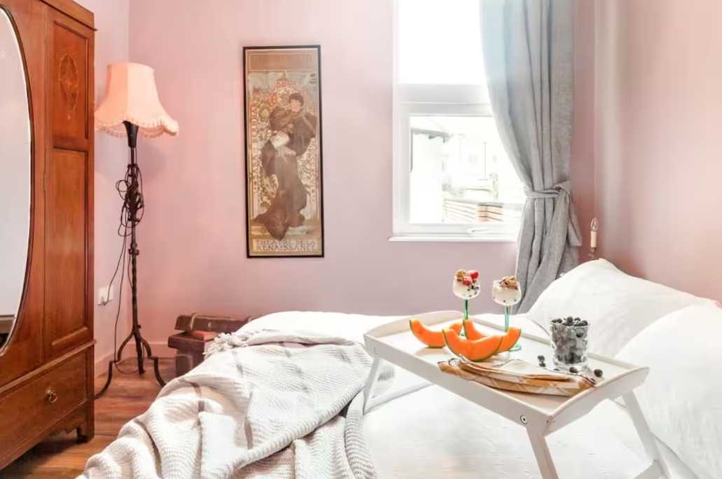 7 bed, 3 bath home | Parking | 2 minutes from Turnpike Lane | Garden + Roof Terrace | Courcy Road N8 in 17 Courcy Road, Haringey, London, N8 0QH, United Kingdom - Property image 17 - VivreStays