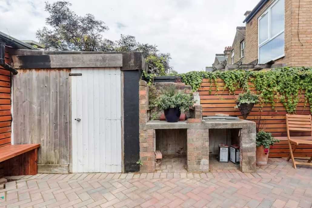 7 bed, 3 bath home | Parking | 2 minutes from Turnpike Lane | Garden + Roof Terrace | Courcy Road N8 in 17 Courcy Road, Haringey, London, N8 0QH, United Kingdom - Property image 35 - VivreStays