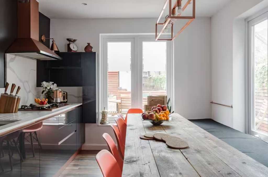 7 bed, 3 bath home | Parking | 2 minutes from Turnpike Lane | Garden + Roof Terrace | Courcy Road N8 in 17 Courcy Road, Haringey, London, N8 0QH, United Kingdom - Property image 10 - VivreStays