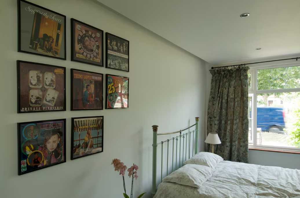 6 bed, 3 bath | Parking | Garden | Air conditioning | Downhills Way N17 in 62 Downhills Way, N17 6BB - Property image 14 - VivreStays