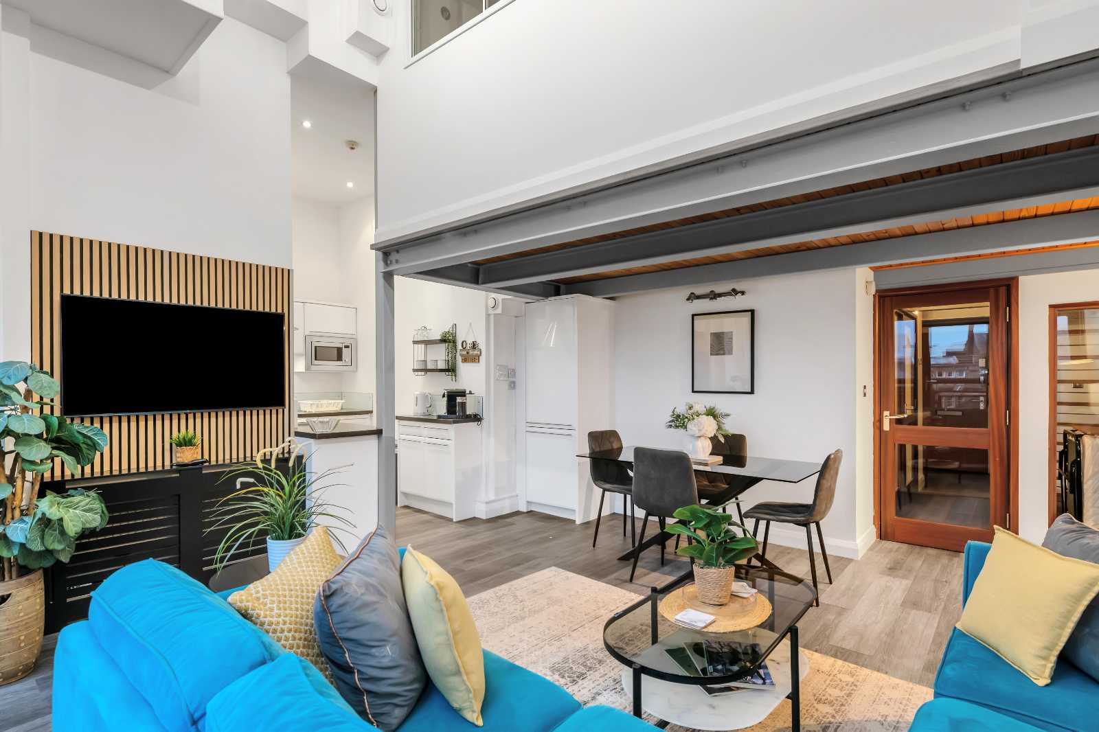 Crusader House serviced apartment - Nottingham - VivreStays