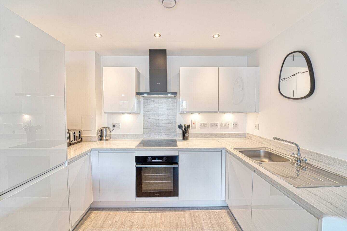 Jewellery Courts Flat 44 in 62 Northwood Street, B3 1TT - Property image 4 - VivreStays