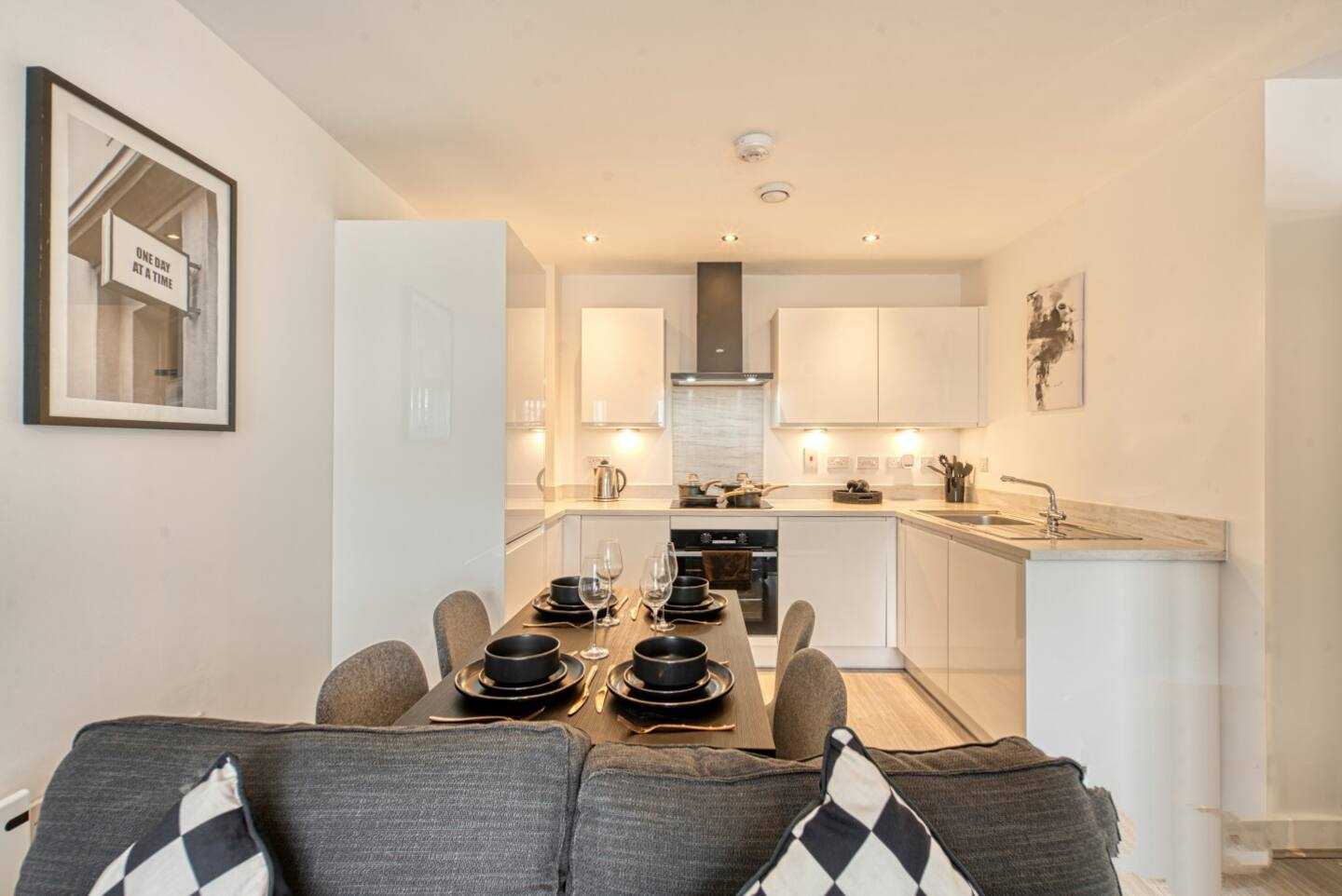 Jewellery Courts Flat 44 in 62 Northwood Street, B3 1TT - Property image 5 - VivreStays