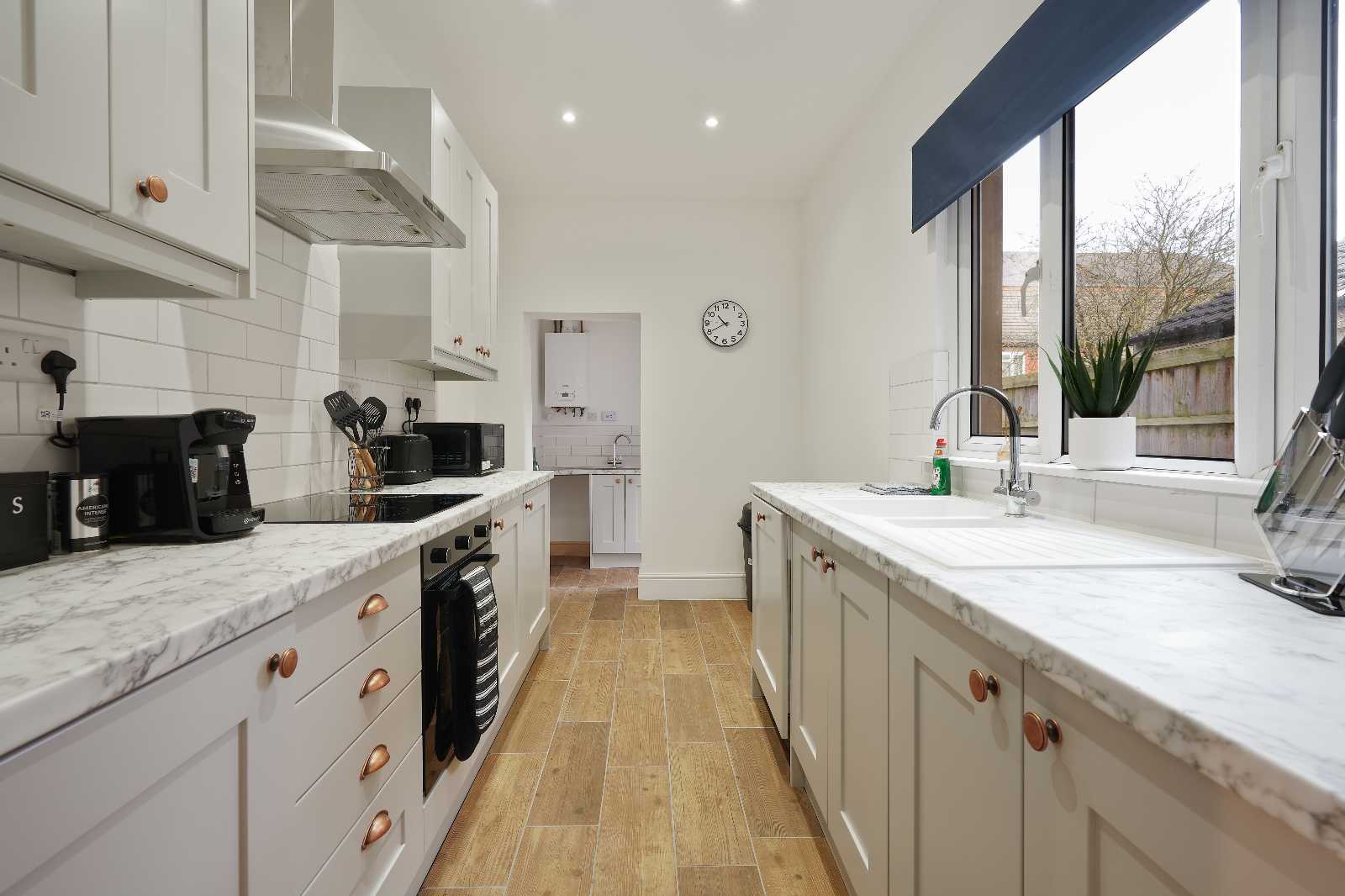 Lawrence Street in 48 Lawrence Street, NG10 1JY - Property image 2 - VivreStays