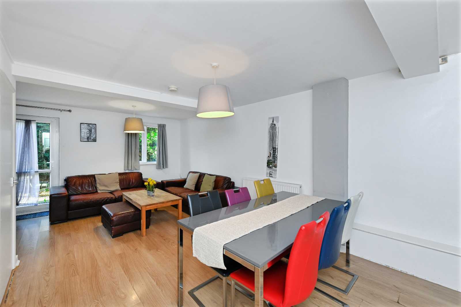 View Montpellier Road 127 in 127 Montpelier Road, NG7 2JY Montpellier Road 127 in 127 Montpelier Road, NG7 2JY - Property image 3 - VivreStays