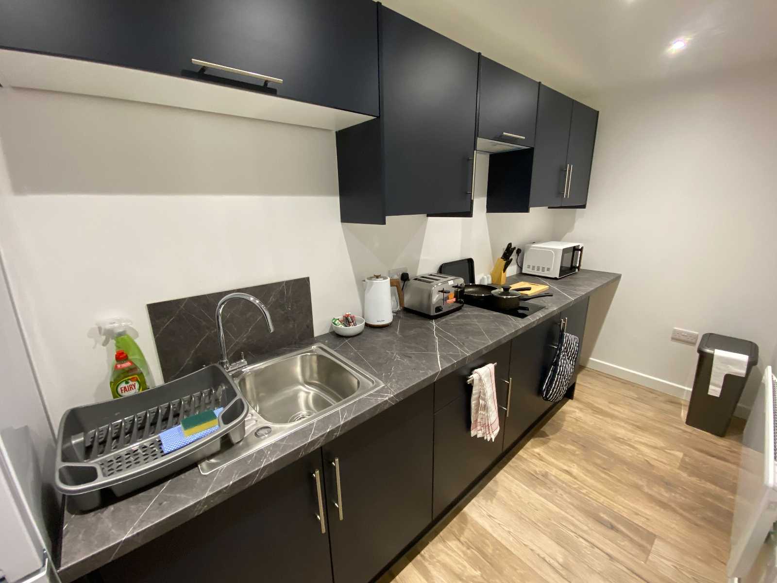 View Noel Suites Flat D in 35-37 Noel Street, NG7 6AQ Noel Suites Flat D in 35-37 Noel Street, NG7 6AQ - Property image 9 - VivreStays