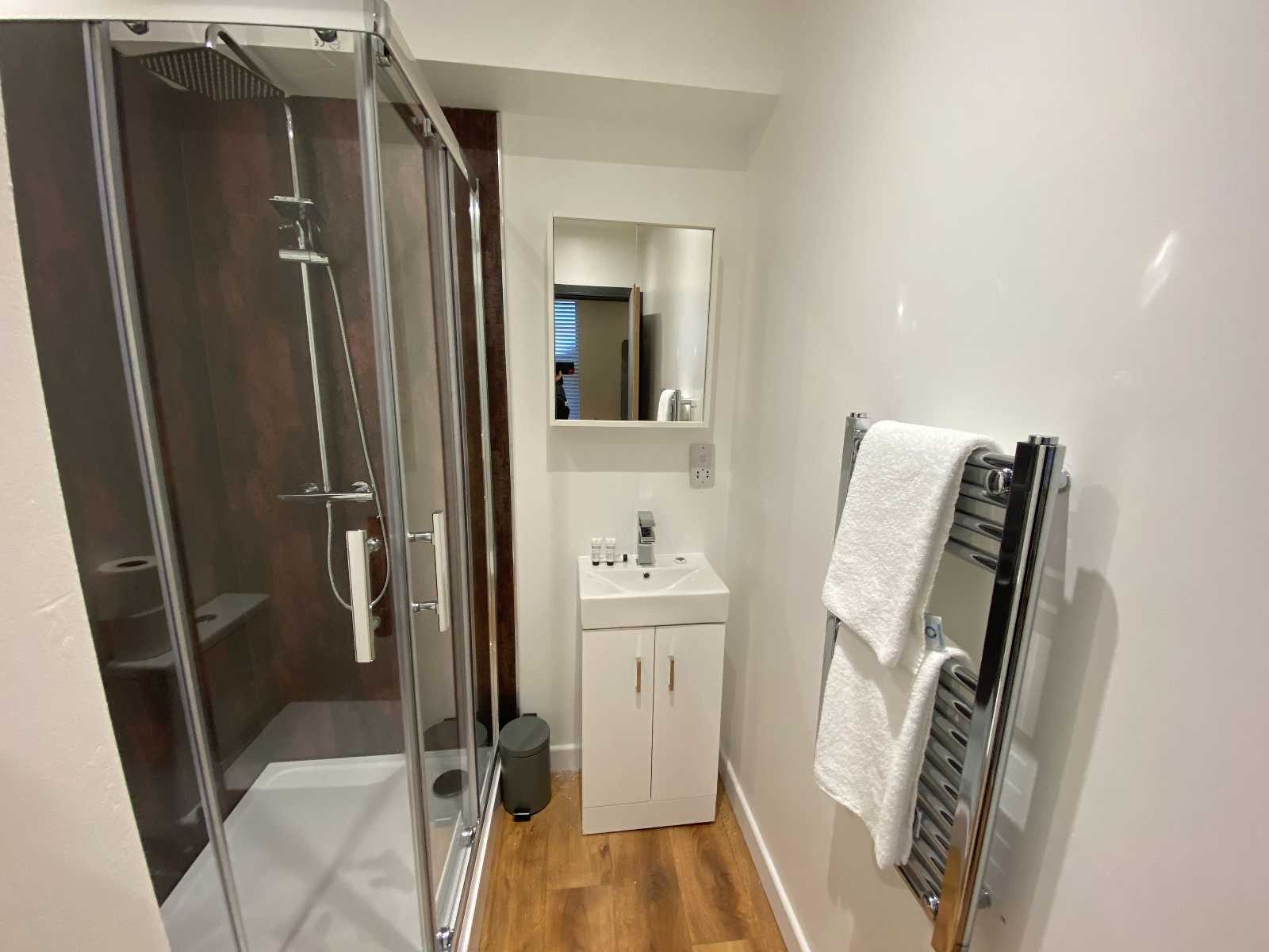 View Noel Suites Flat G in 35-37 Noel Street, NG7 6AQ Noel Suites Flat G in 35-37 Noel Street, NG7 6AQ - Property image 7 - VivreStays