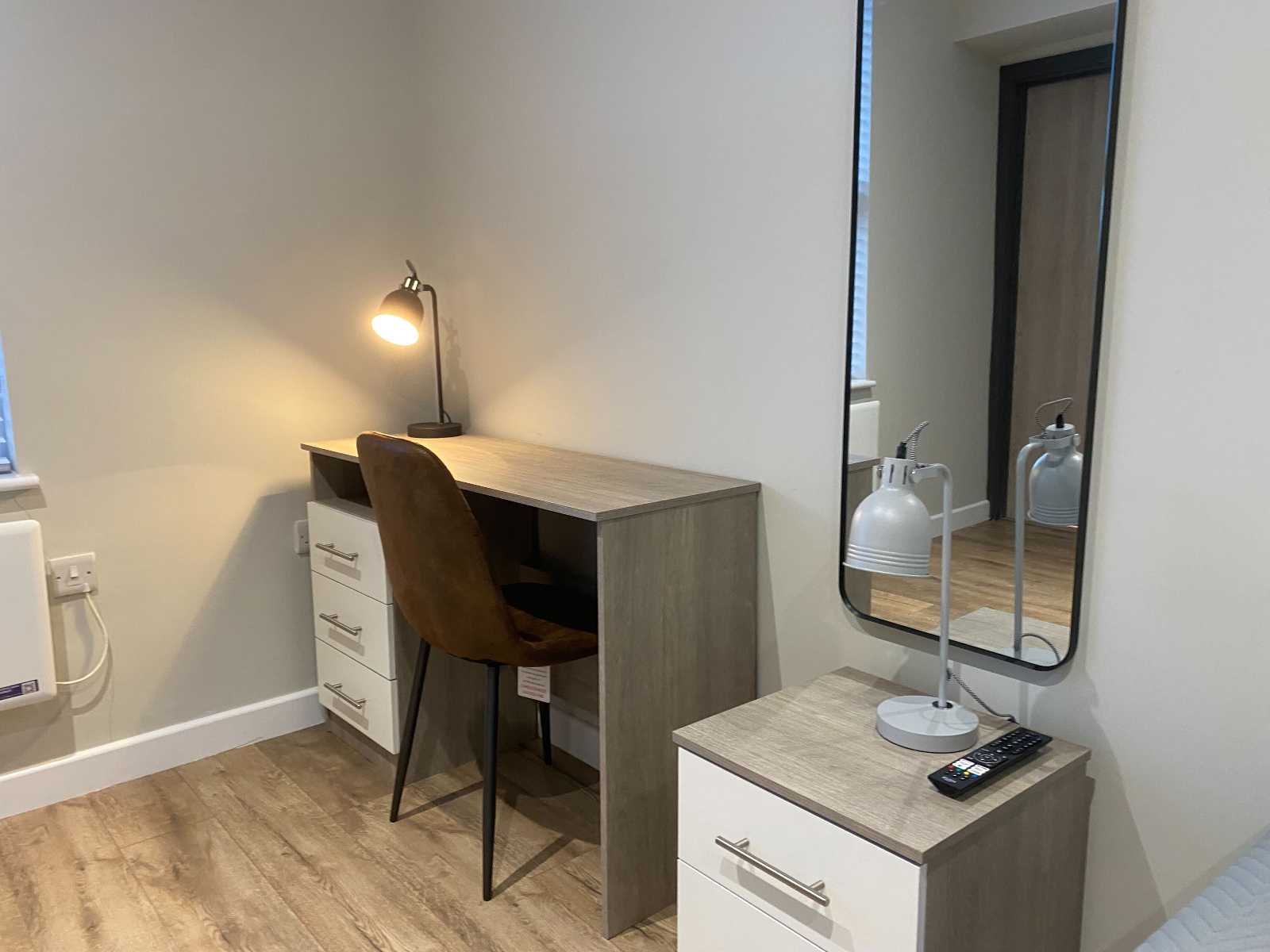 View Noel Suites Flat G in 35-37 Noel Street, NG7 6AQ Noel Suites Flat G in 35-37 Noel Street, NG7 6AQ - Property image 9 - VivreStays