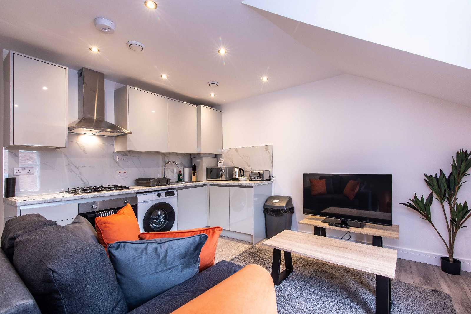 Haymarket House Apt. 8 serviced apartment - Basingstoke - VivreStays
