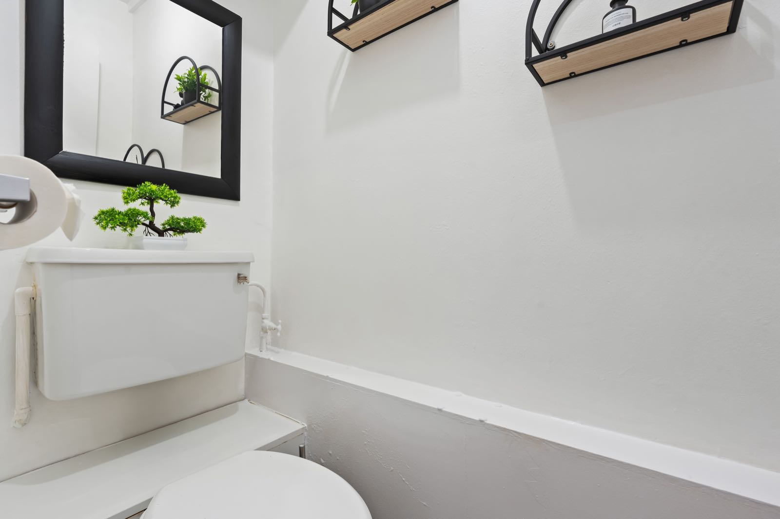 Cosy 1-Bed Apartment In The Heart Of Stockwell in SW9 0UG, London, Greater London, England, United Kingdom - Property image 86 - VivreStays