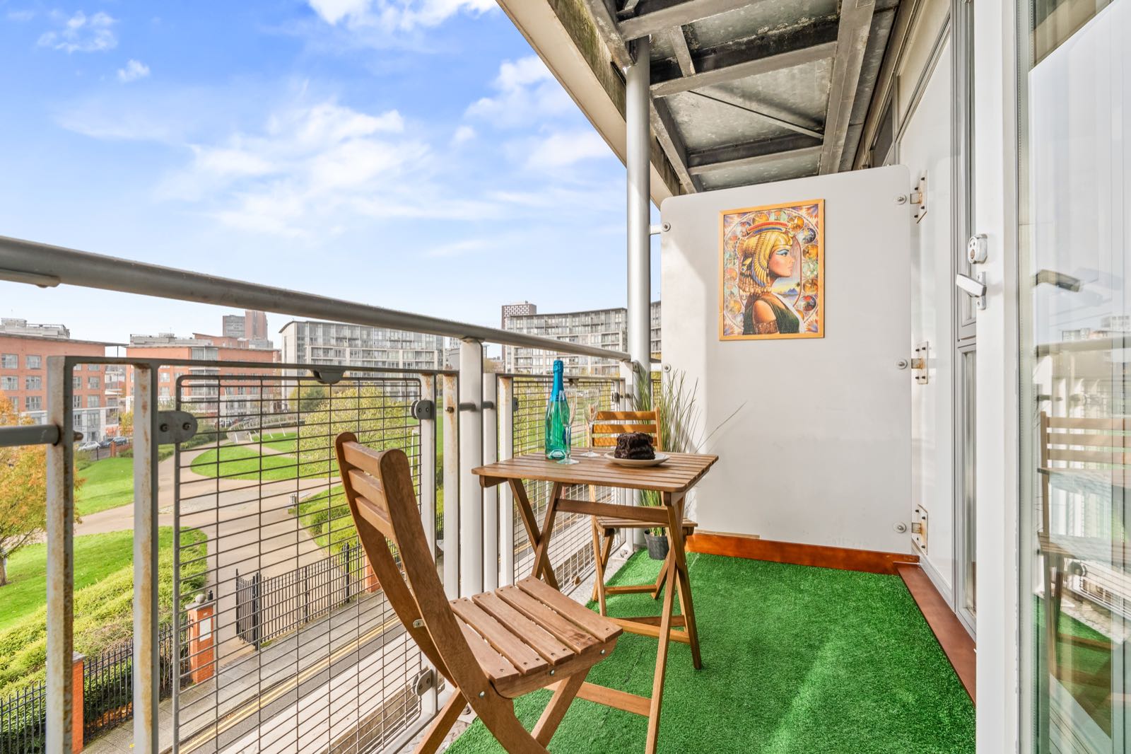Cosy 1-Bedroom Apartment In Birmingham City Centre in B15 2EE, Birmingham, West Midlands, England, United Kingdom - Property image 74 - VivreStays