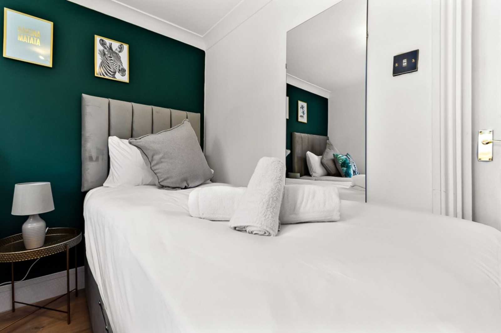 2 bed, 1 bath | Ground Floor Apartment | Agincourt Road NW3 in 35 Agincourt Road, NW3 2PA - Property image 11 - VivreStays