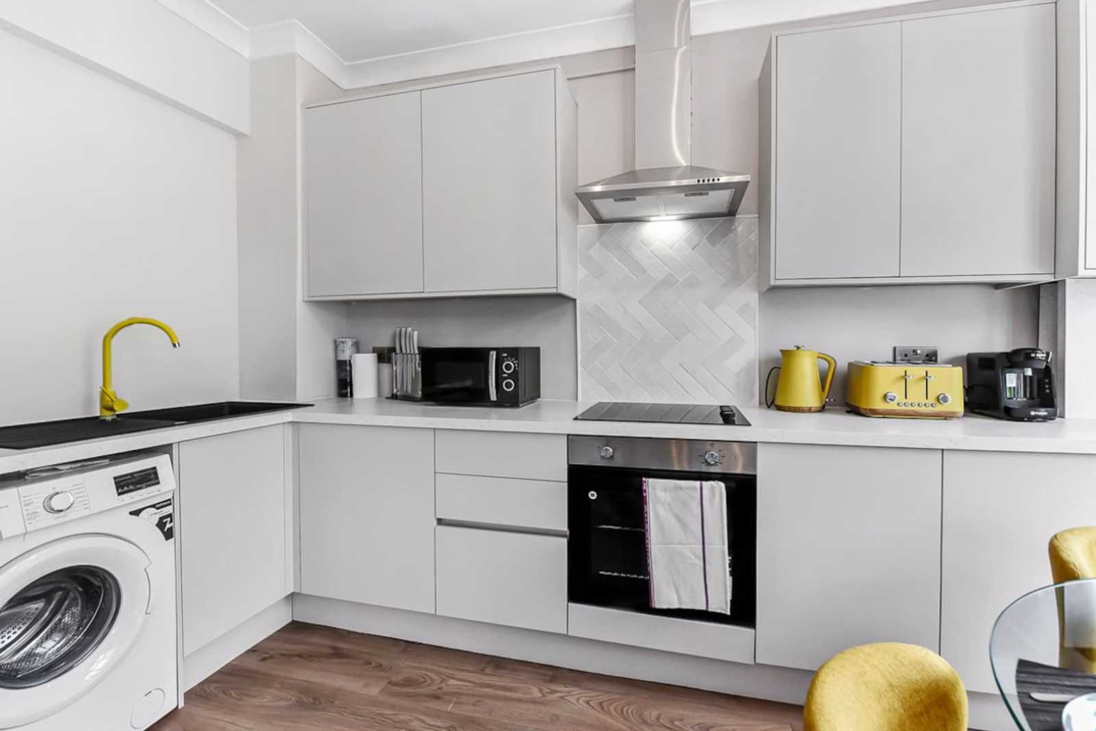 2 bed, 1 bath | Ground Floor Apartment | Agincourt Road NW3 in 35 Agincourt Road, NW3 2PA - Property image 2 - VivreStays