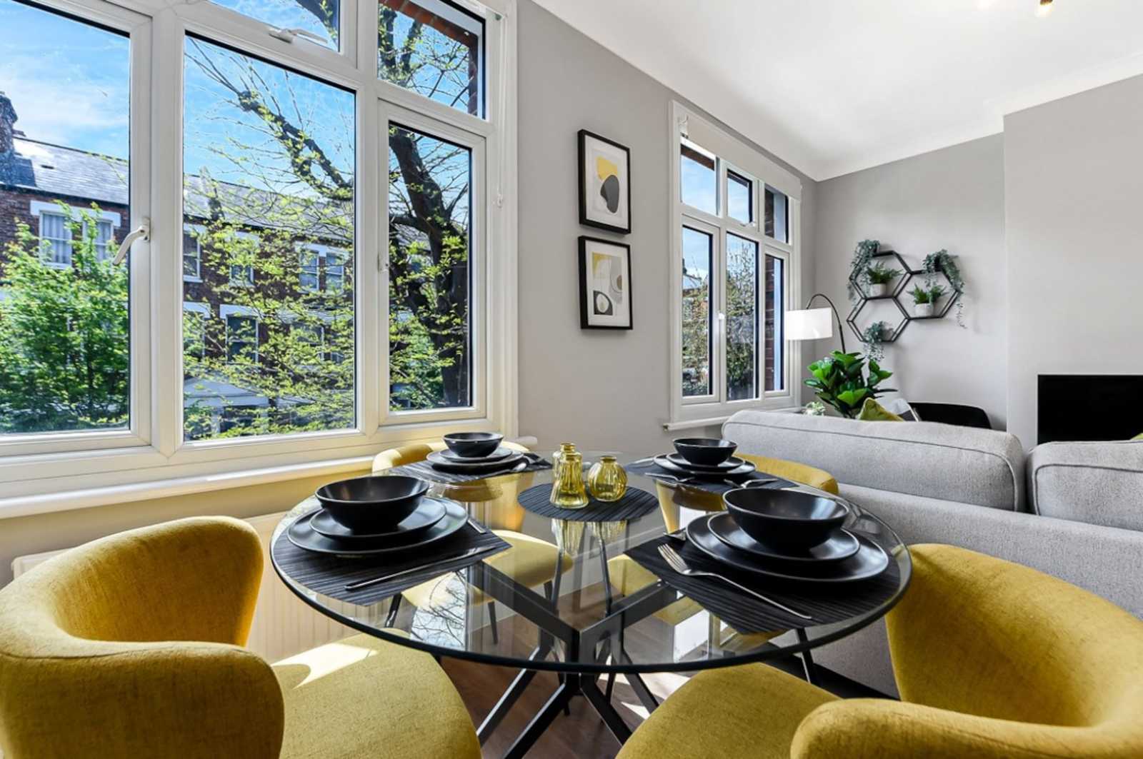 2 bed, 1 bath | Ground Floor Apartment | Agincourt Road NW3 in 35 Agincourt Road, NW3 2PA - Property image 3 - VivreStays
