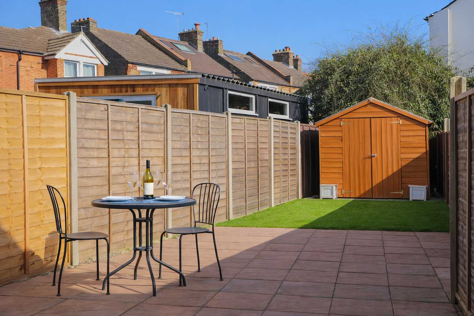 Cosy 4BR Home, Central Bromley, Bromley South Station in 27 Bromley Gardens, BR2 0ES - Property image 11 - VivreStays