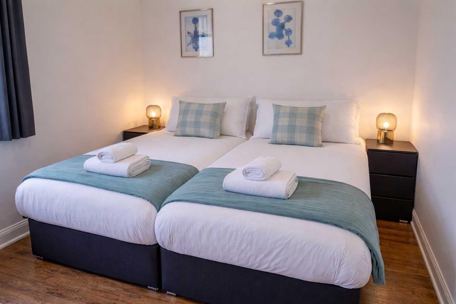 Cosy 4BR Home, Central Bromley, Bromley South Station in 27 Bromley Gardens, BR2 0ES - Property image 3 - VivreStays