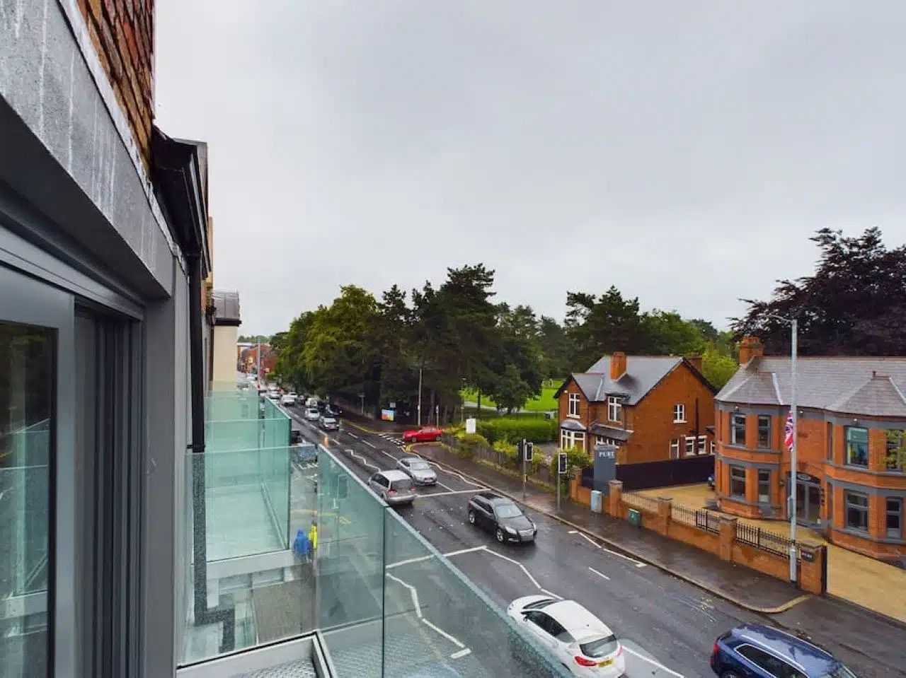 Lesley House Apartments by StaySavvy Accommodation | 2 bedrooms (2) in 601 Lisburn Road, BT9 7GS - Property image 11 - VivreStays