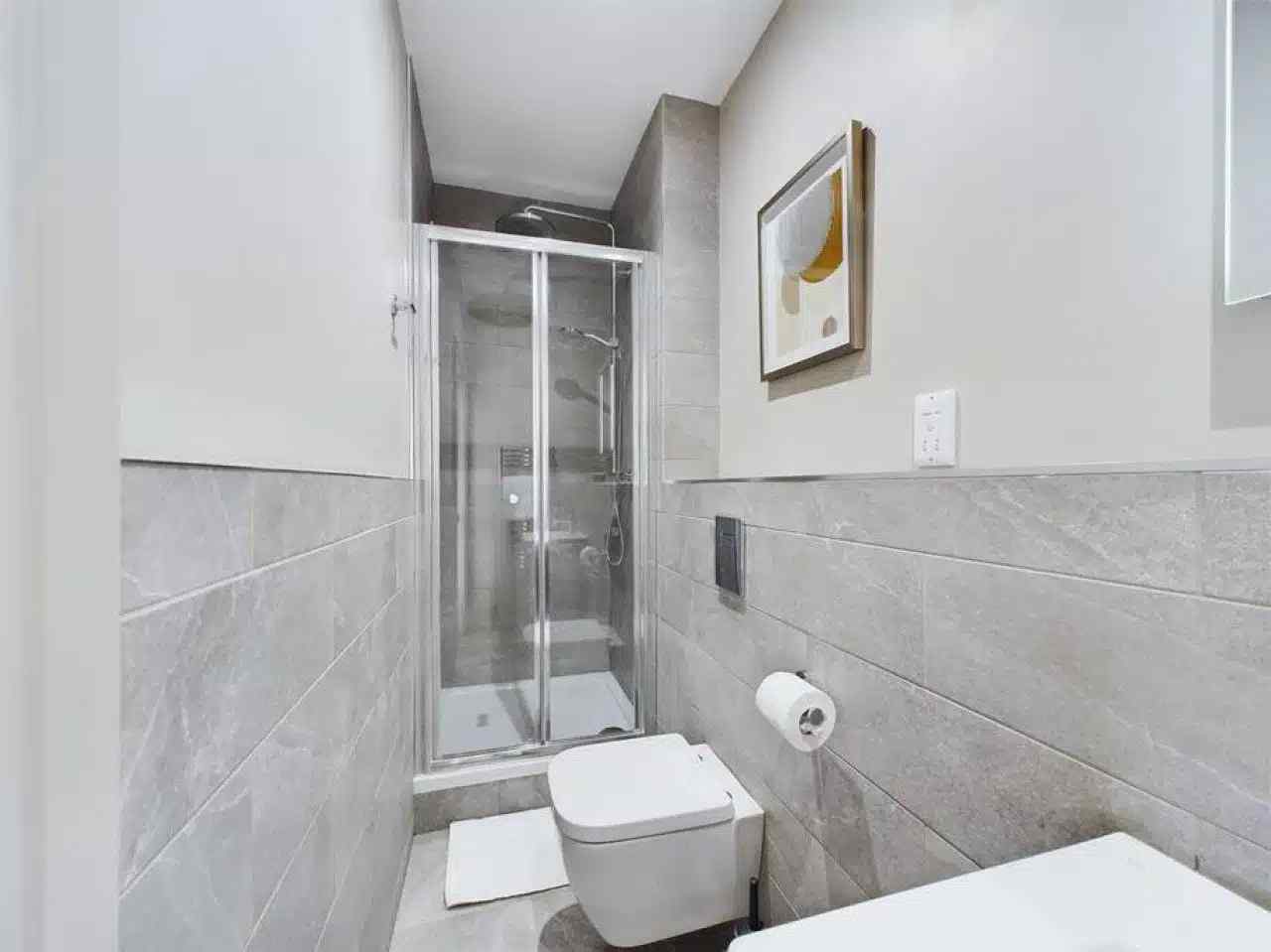 Lesley House Apartments by StaySavvy Accommodation | 2 bedrooms (2) in 601 Lisburn Road, BT9 7GS - Property image 14 - VivreStays