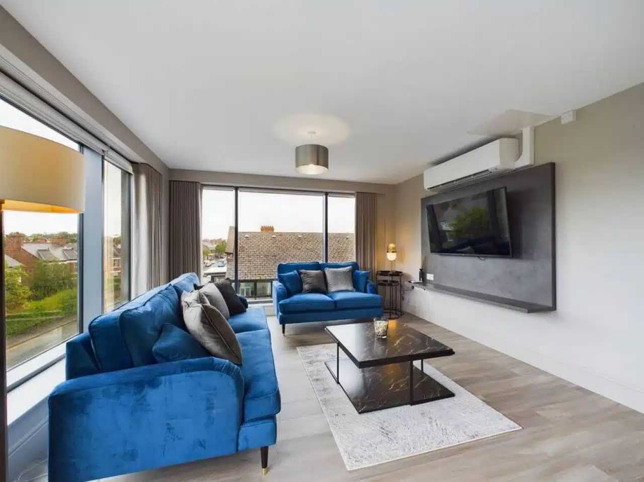 Lesley House Apartments by StaySavvy Accommodation | 2 bedrooms (2) in 601 Lisburn Road, BT9 7GS - Property image 23 - VivreStays