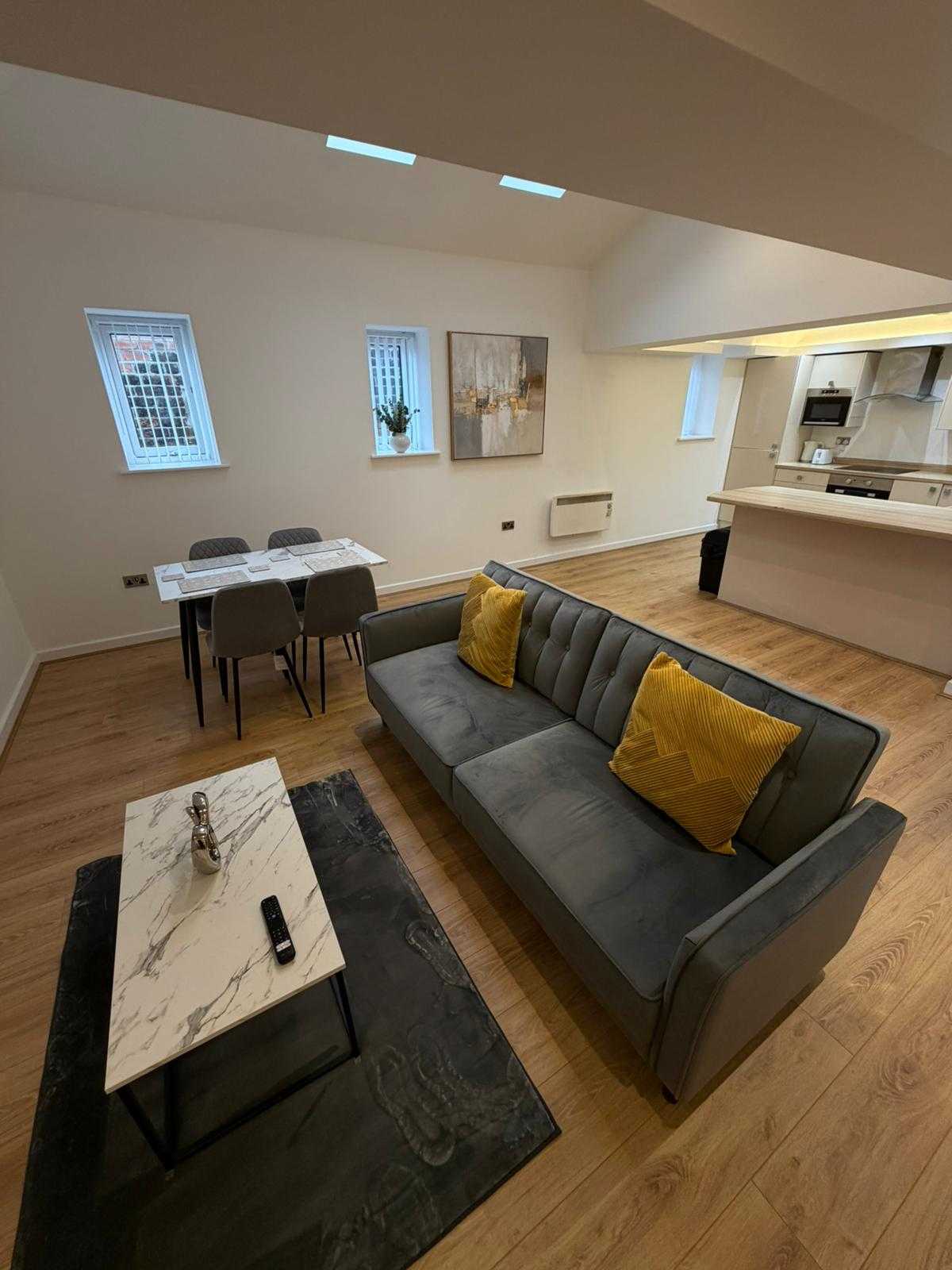 City Centre Duplex Apartment Liverpool by StaySavvy Accommodation (1) in 38 Victoria Street, Liverpool, L1 6BX, United Kingdom - Property image 7 - VivreStays