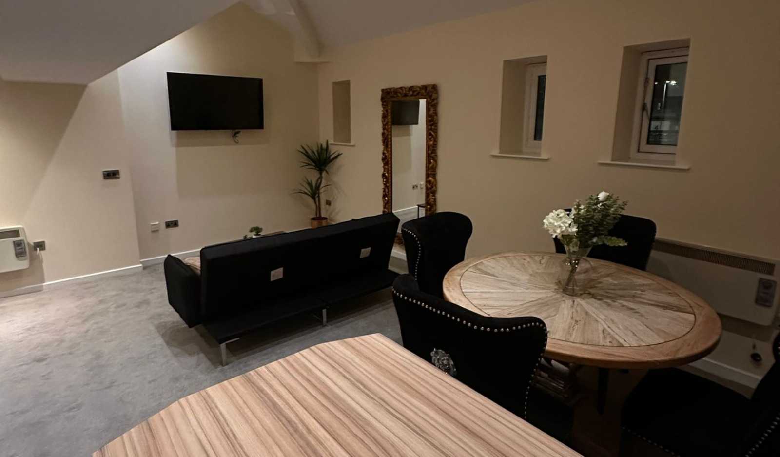 City Centre Duplex Apartment Liverpool by StaySavvy Accommodation (1) in 38 Victoria Street, Liverpool, L1 6BX, United Kingdom - Property image 9 - VivreStays