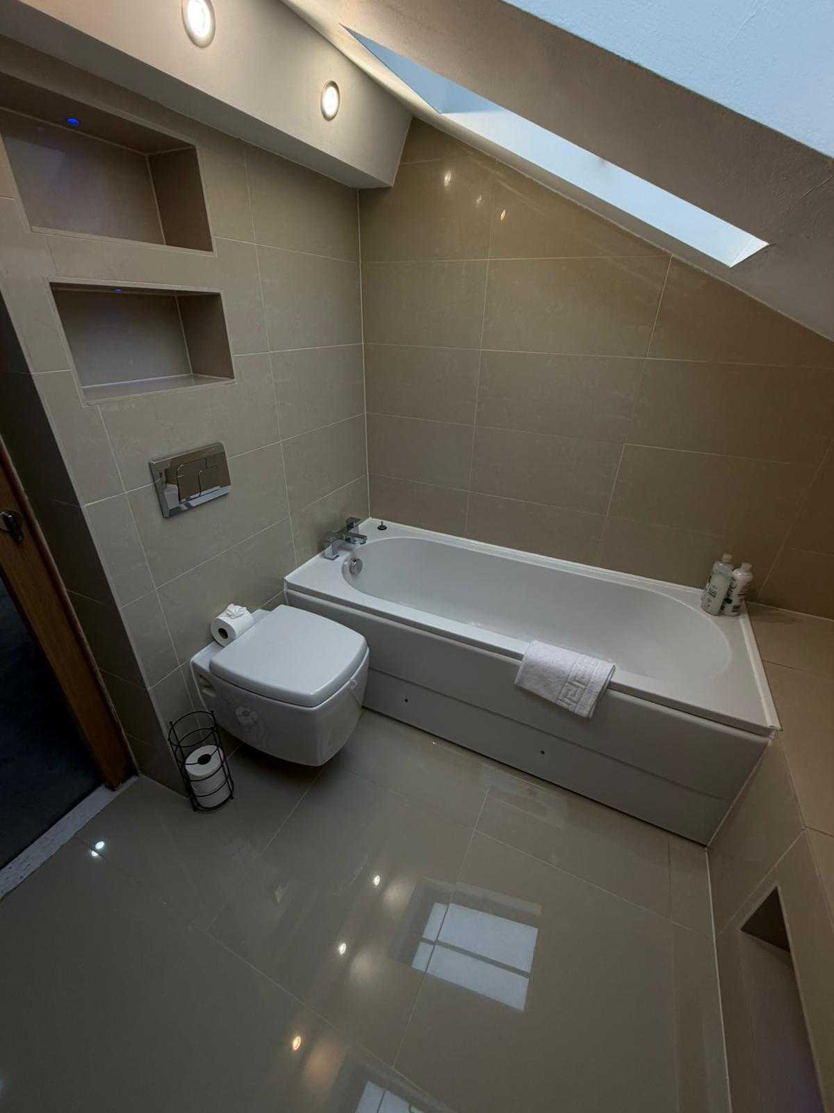 City Centre Duplex Apartment Liverpool by StaySavvy Accommodation (1) in 38 Victoria Street, Liverpool, L1 6BX, United Kingdom - Property image 27 - VivreStays