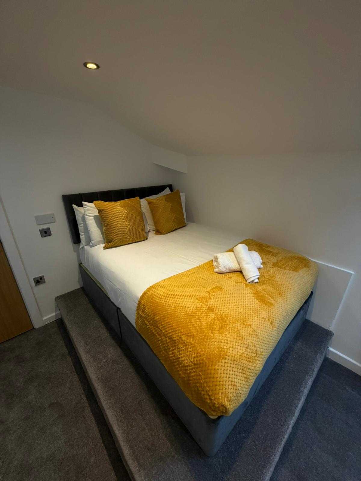 City Centre Duplex Apartment Liverpool by StaySavvy Accommodation (1) in 38 Victoria Street, Liverpool, L1 6BX, United Kingdom - Property image 29 - VivreStays