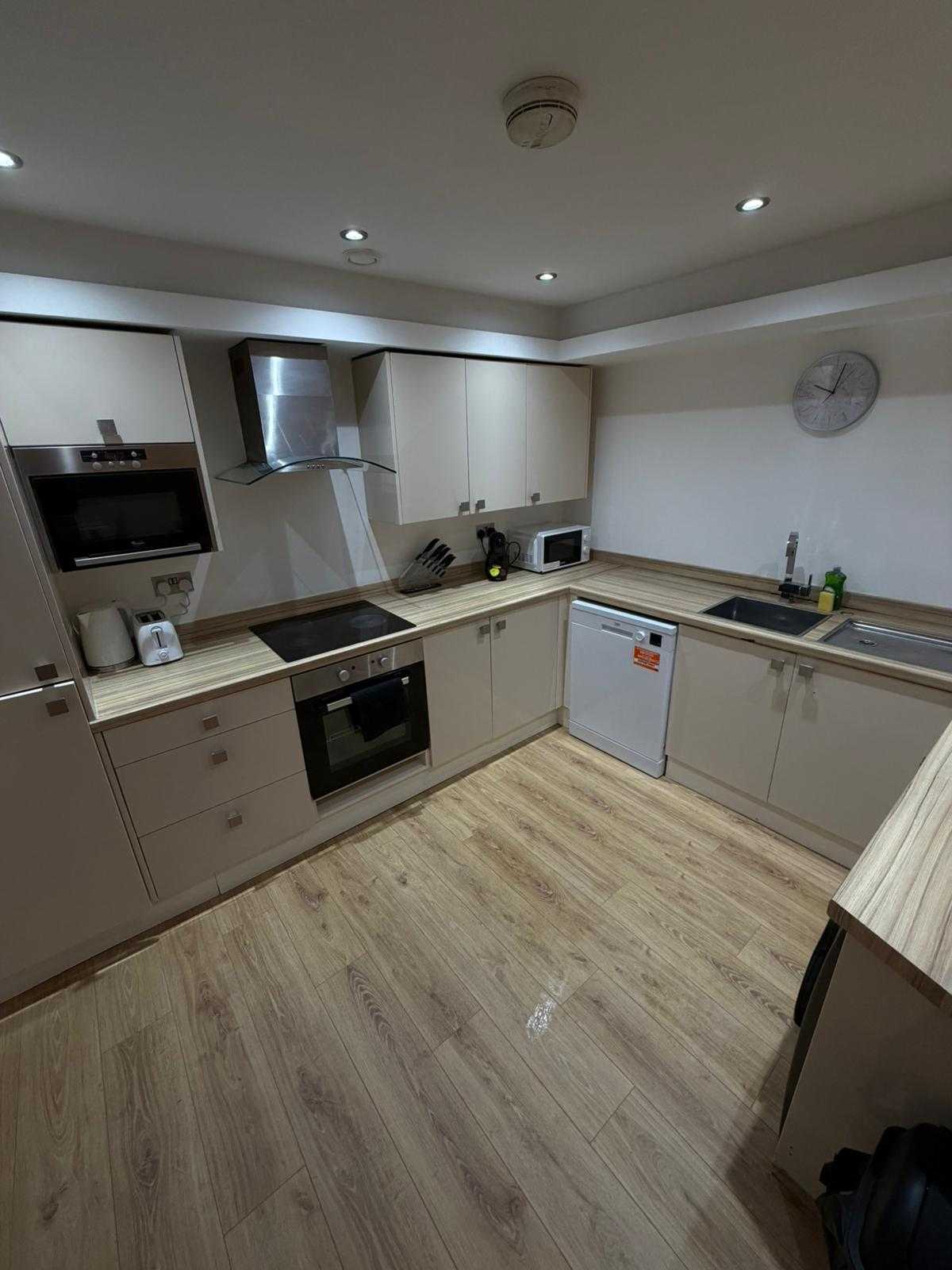 City Centre Duplex Apartment Liverpool by StaySavvy Accommodation (1) in 38 Victoria Street, Liverpool, L1 6BX, United Kingdom - Property image 35 - VivreStays
