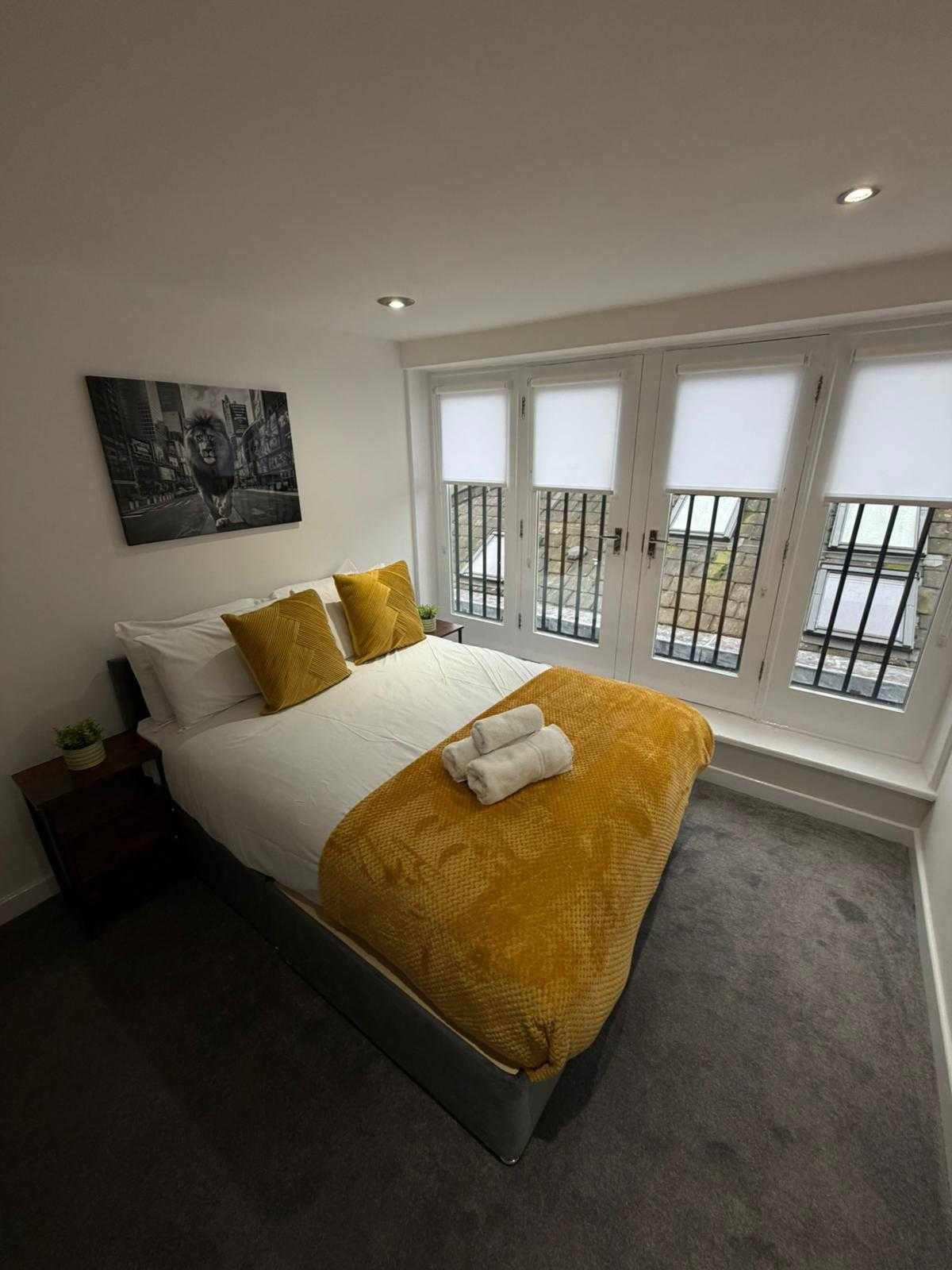 City Centre Duplex Apartment Liverpool by StaySavvy Accommodation (1) in 38 Victoria Street, Liverpool, L1 6BX, United Kingdom - Property image 41 - VivreStays