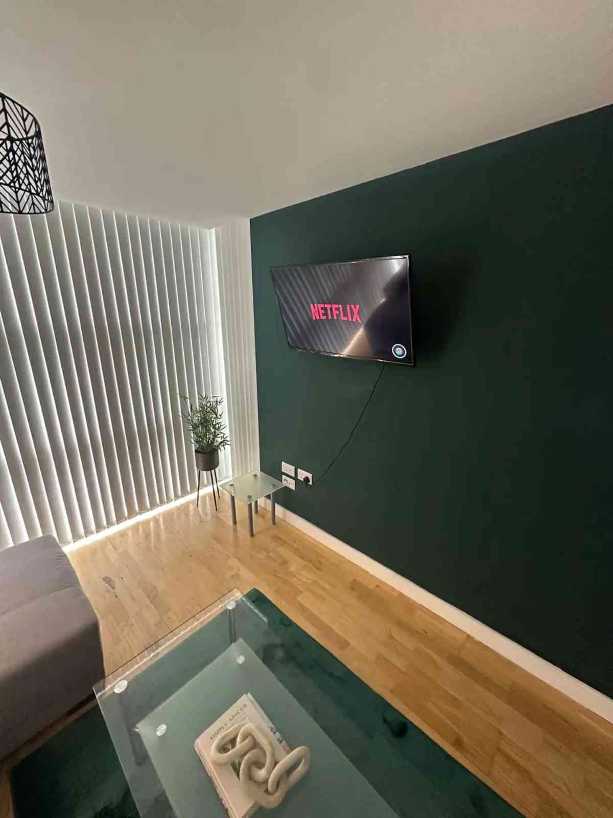 City View One Bedroom Apartment by StaySavvy Accommodation in 46 Cheapside, Liverpool, L3 2HA, United Kingdom - Property image 6 - VivreStays
