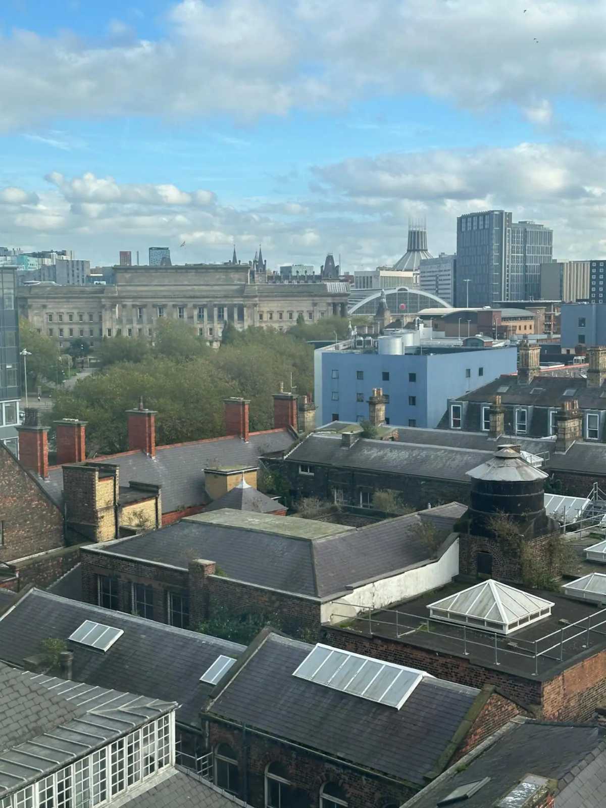 City View One Bedroom Apartment by StaySavvy Accommodation in 46 Cheapside, Liverpool, L3 2HA, United Kingdom - Property image 12 - VivreStays