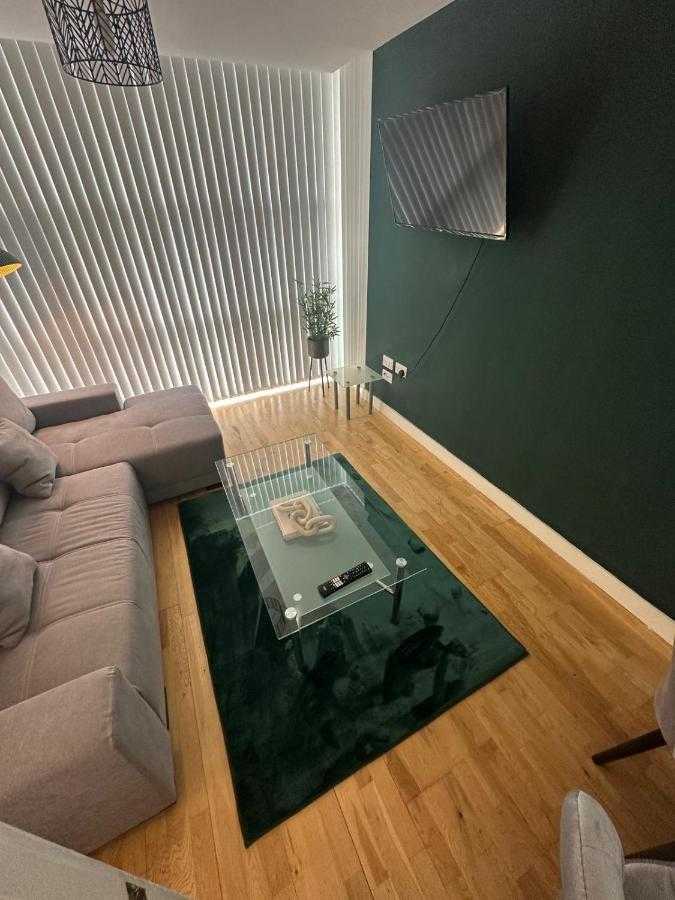 City View One Bedroom Apartment by StaySavvy Accommodation in 46 Cheapside, Liverpool, L3 2HA, United Kingdom - Property image 24 - VivreStays