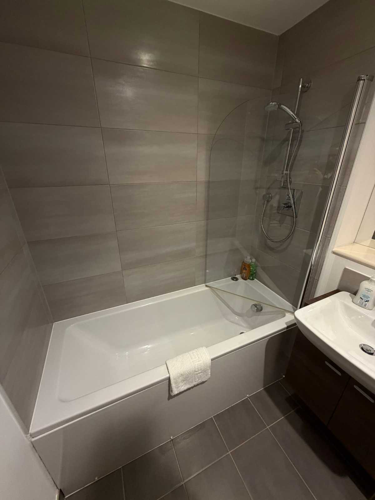 City View Studio Apartment – Liverpool by StaySavvy Accommodation in 7 The Strand, Liverpool, L2 0PP, United Kingdom - Property image 5 - VivreStays