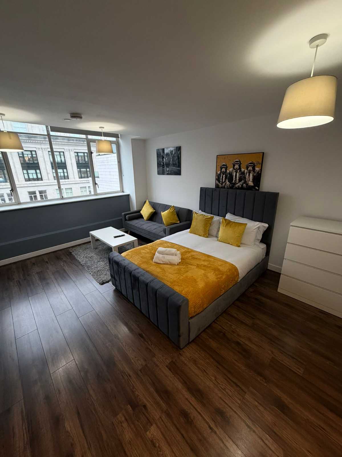 City View Studio Apartment – Liverpool by StaySavvy Accommodation in 7 The Strand, Liverpool, L2 0PP, United Kingdom - Property image 2 - VivreStays