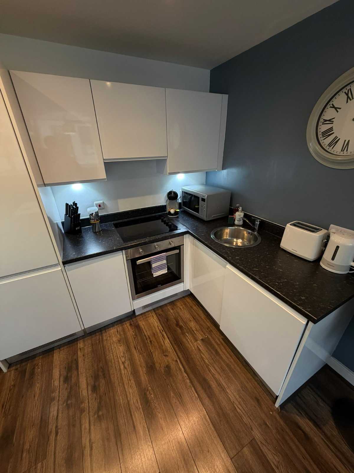 City View Studio Apartment – Liverpool by StaySavvy Accommodation in 7 The Strand, Liverpool, L2 0PP, United Kingdom - Property image 22 - VivreStays