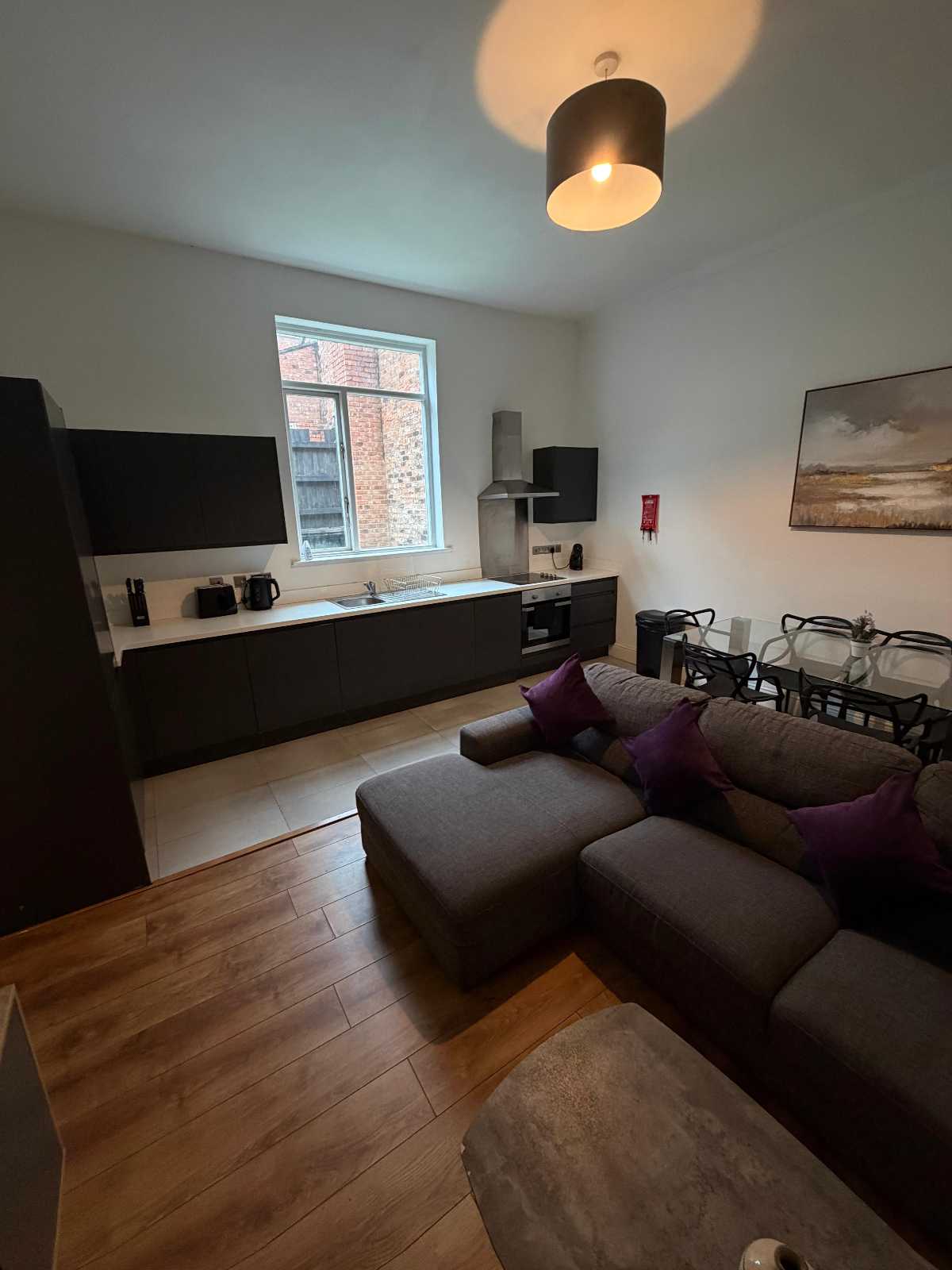 View Spacious 4BR Central Liverpool + Private Terrace in 88 Bold Street, Liverpool, L1 4HY, United Kingdom Spacious 4BR Central Liverpool + Private Terrace in 88 Bold Street, Liverpool, L1 4HY, United Kingdom - Property image 2 - VivreStays
