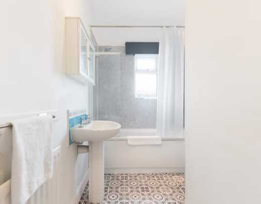 20 Mitchell Street by Mia Partners in 20 Mitchell Street, DH9 7BE - Property image 13 - VivreStays