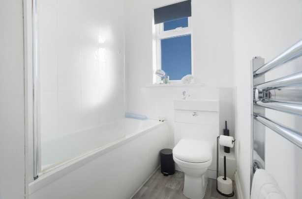 4 West Terrace by Mia Partners in 4 West Terrace, Billy Row, Crook, DL15 9SS, United Kingdom - Property image 2 - VivreStays