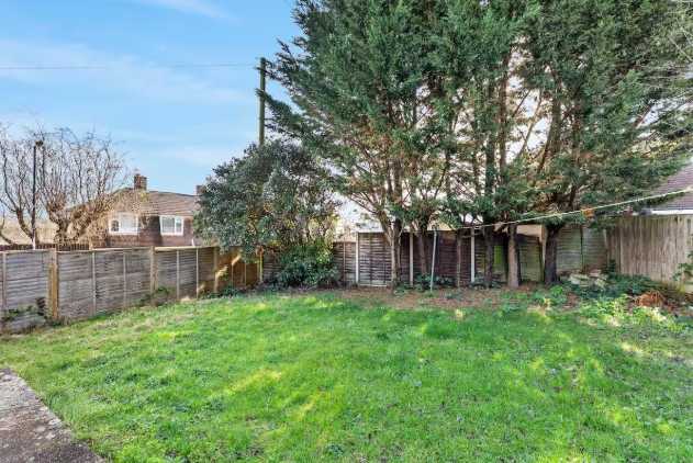 Woodleigh Gardens by Mia Partners in 115 Woodleigh Gardens, BS14 9JG - Property image 11 - VivreStays