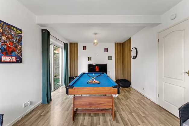 Woodleigh Gardens by Mia Partners in 115 Woodleigh Gardens, BS14 9JG - Property image 13 - VivreStays