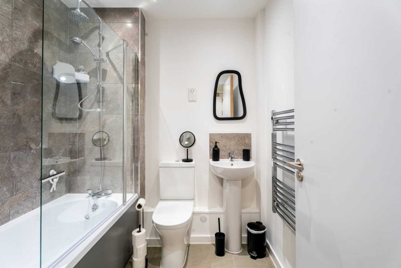 Flat 22 Woodfield House by Mia Partners in TA1 4BT - Property image 5 - VivreStays
