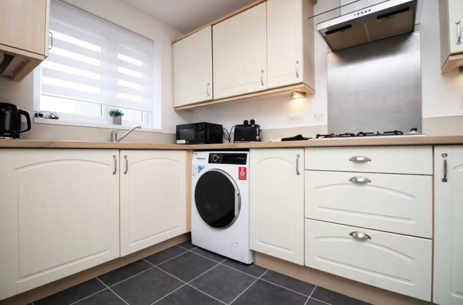 1 Alicia by Mia Partners in 1 Alicia Way, Newport, NP20 2FL, United Kingdom - Property image 3 - VivreStays