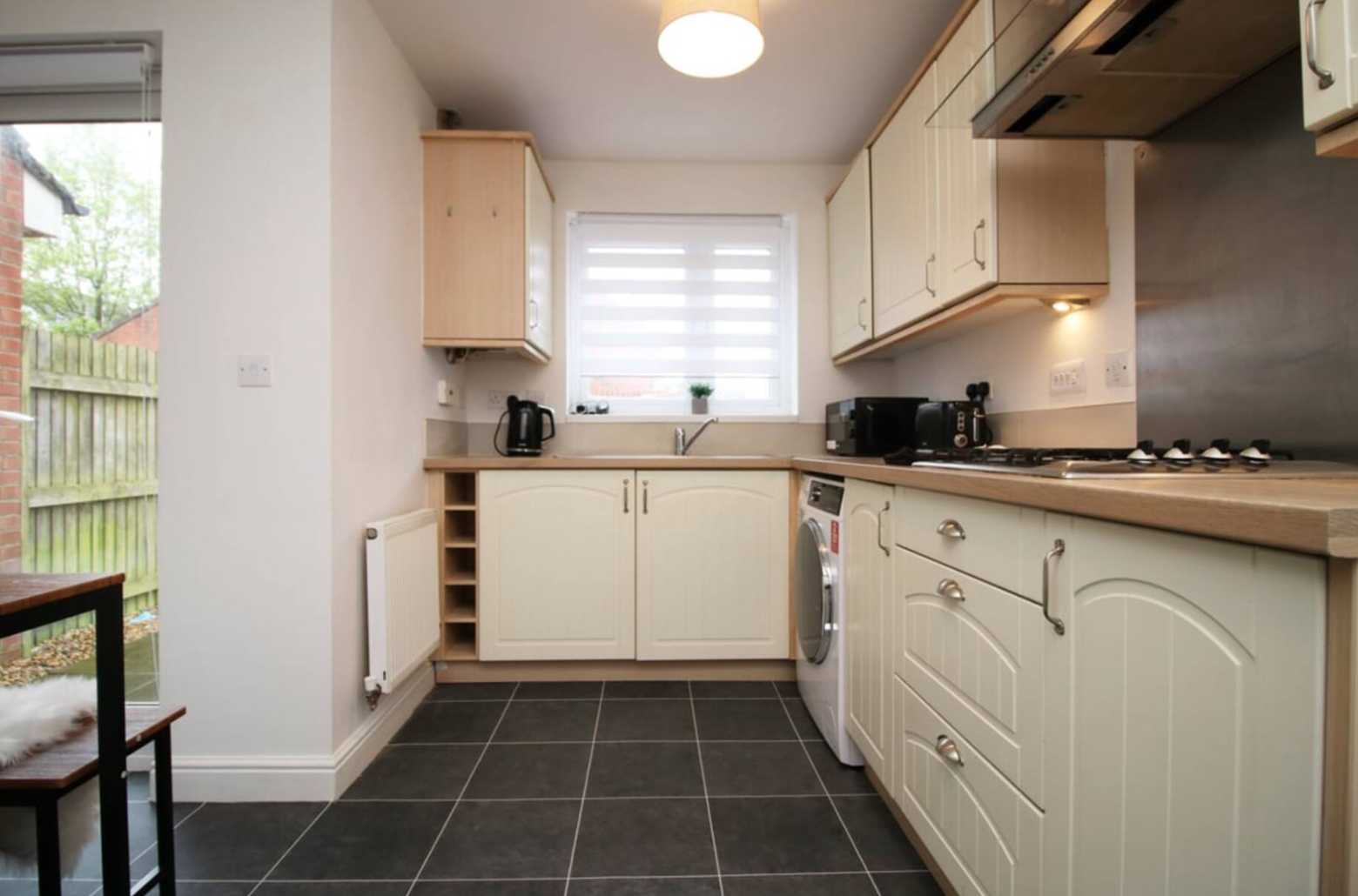 1 Alicia by Mia Partners in 1 Alicia Way, Newport, NP20 2FL, United Kingdom - Property image 4 - VivreStays