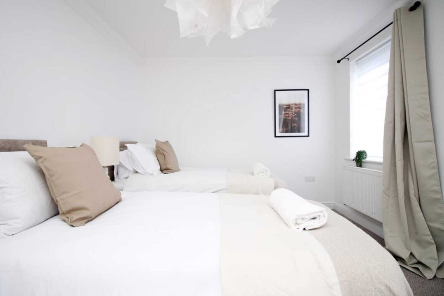 1 Alicia by Mia Partners in 1 Alicia Way, Newport, NP20 2FL, United Kingdom - Property image 11 - VivreStays